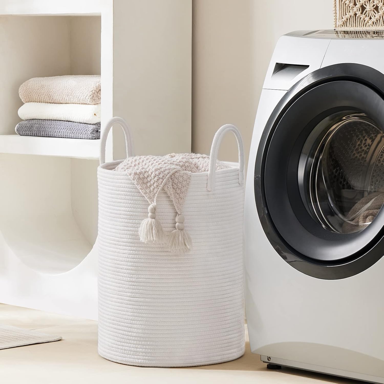 YOUDENOVA foldable design saves space when not in use