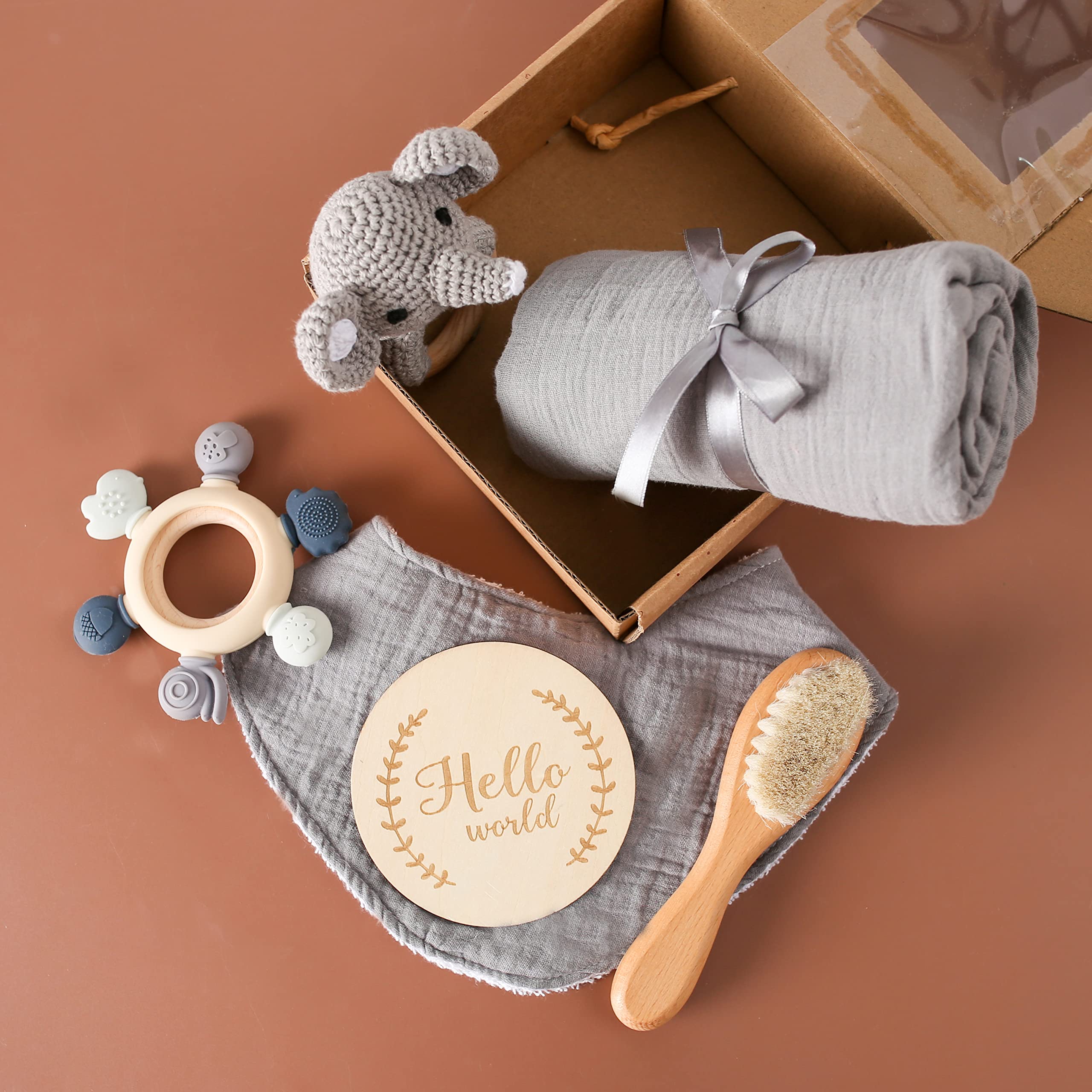 YOUUYS elephant milestone card, captures first moments for baby memories.