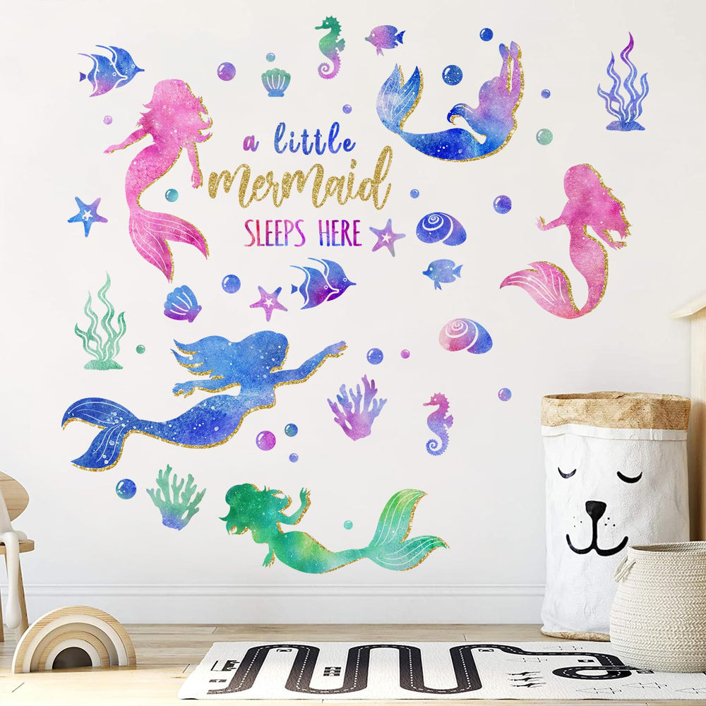 Yovkky nursery seaside decor enhances a calm, imaginative space.