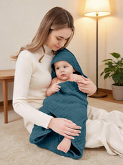YOYOO hooded towel on baby after bath provides full coverage and warmth.