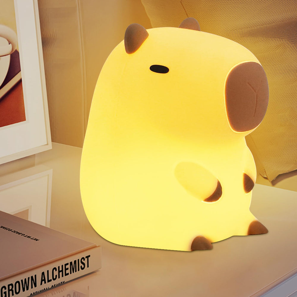 YuanDian Capybara Night Light demonstrates tap control for easy brightness adjustment.