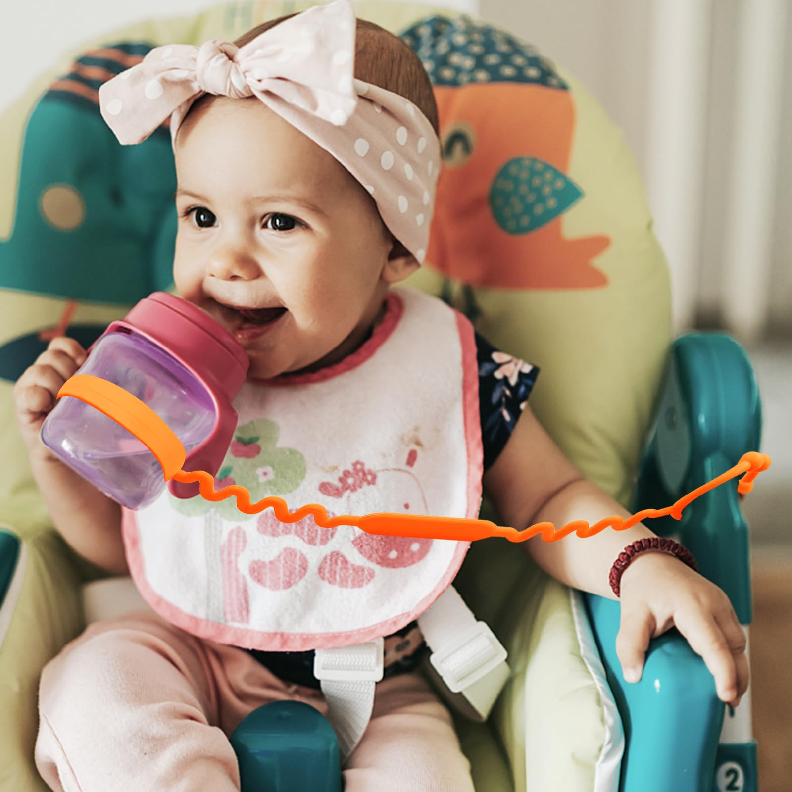Yunaeduo silicone toy holder for stroller keeps toys reachable and clean.