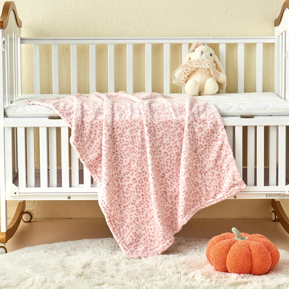 Yurhap crib and stroller blanket for on-the-go moments.