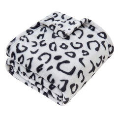 Yurhap leopard print baby blanket close-up showing ultra-soft microfibre ideal for gentle baby skin.