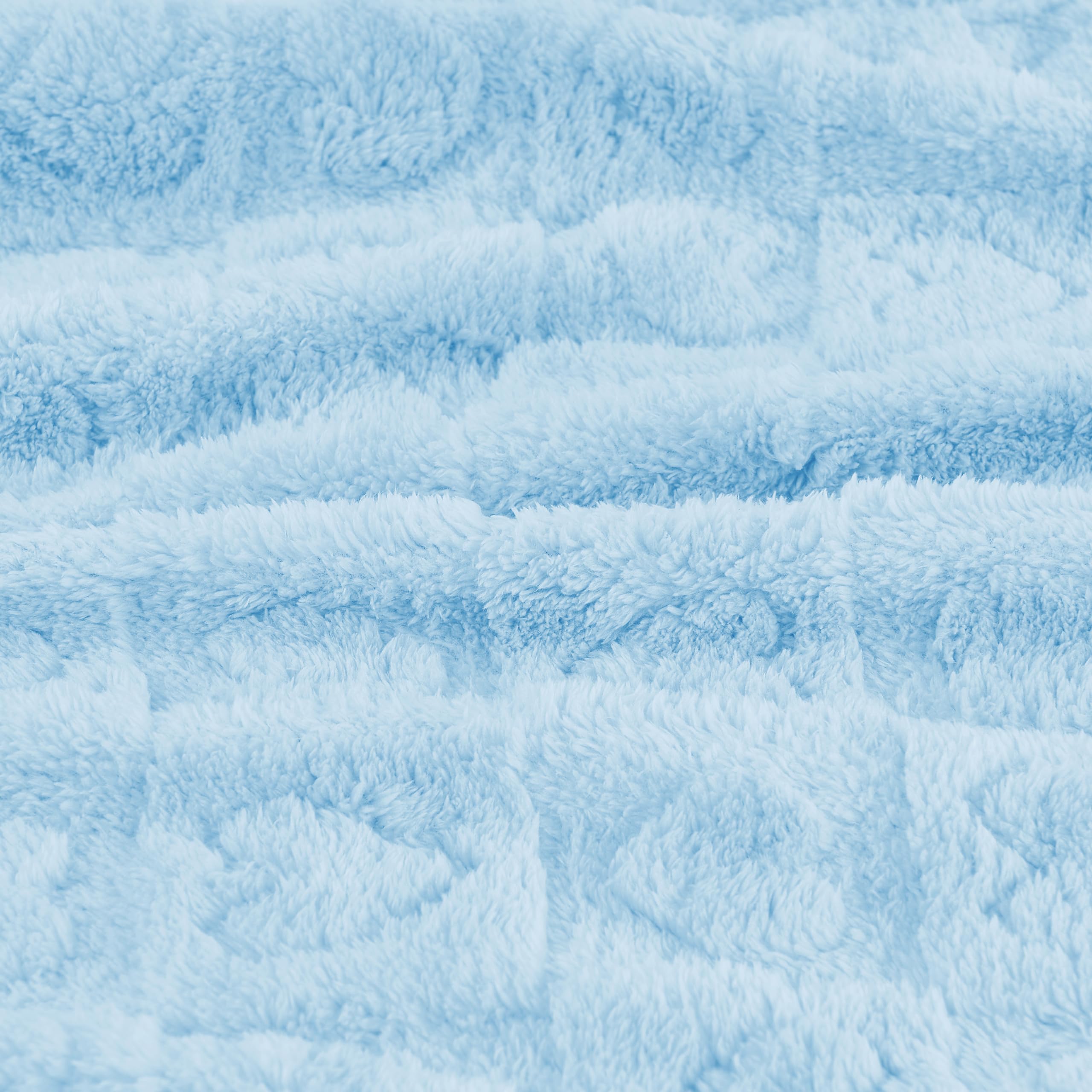 Yurhap machine-washable blanket for easy care and lasting softness