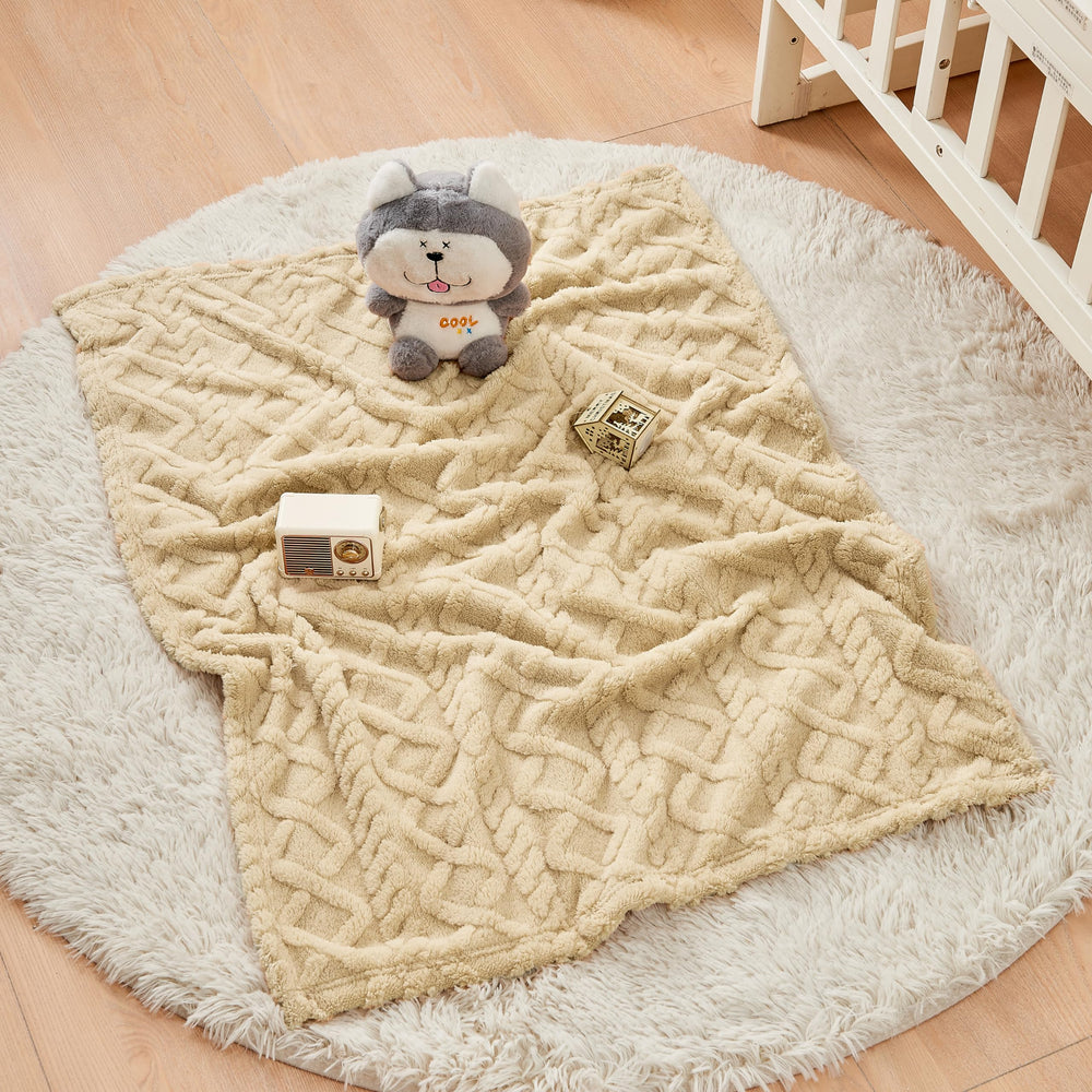 Yurhap Sherpa fleece baby blanket safety-grade fabric for delicate skin.