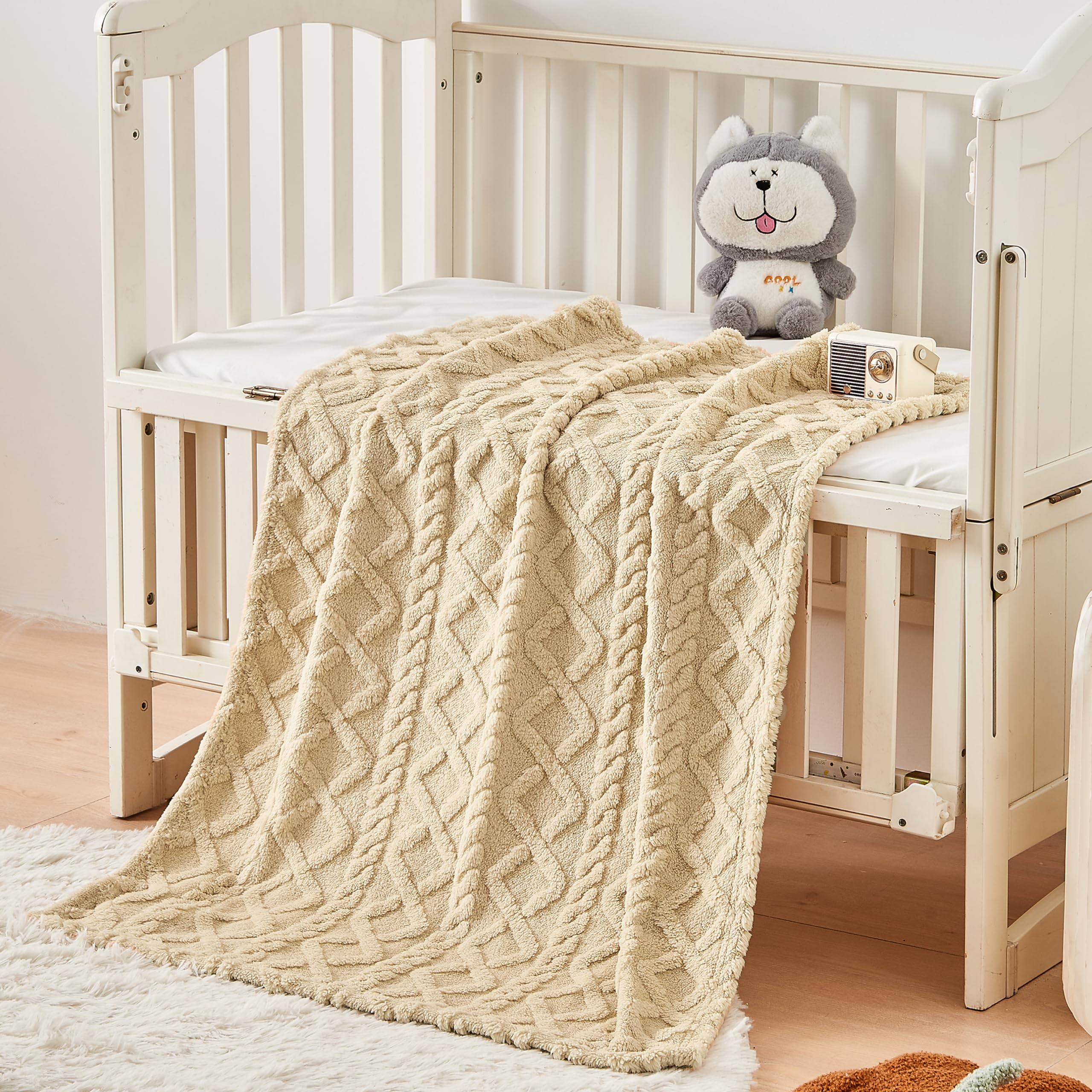 Yurhap Sherpa fleece baby blanket warmth in use during stroller rides.