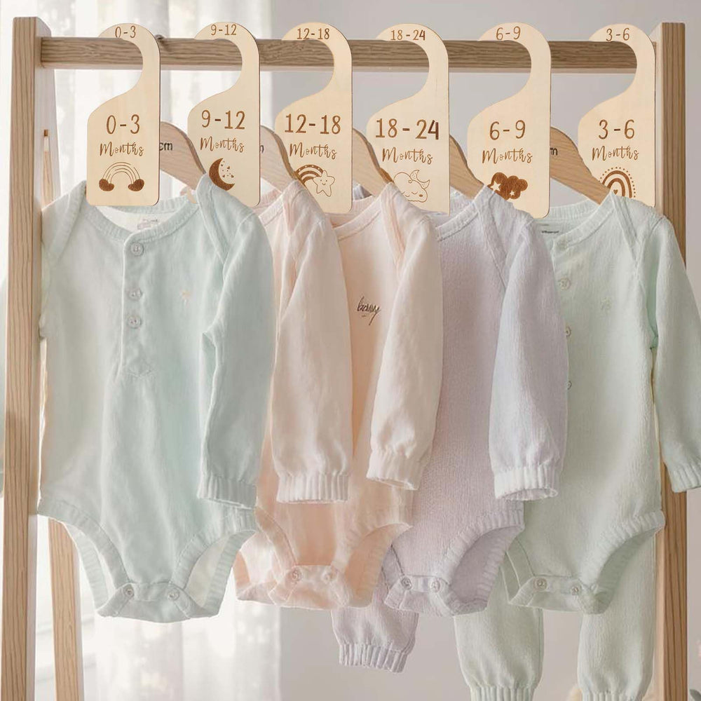 YUXIANLB 3-6 month divider with double-sided greenery enhances nursery decor