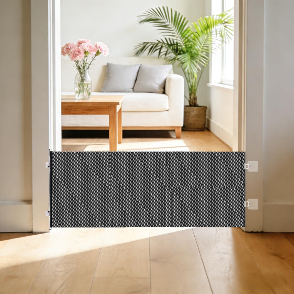 Yuyingji step-over design allows adults to pass with ease.