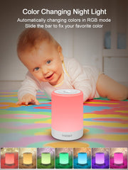 YYDSKIT bedside lamp with touch control for easy brightness tweaks.