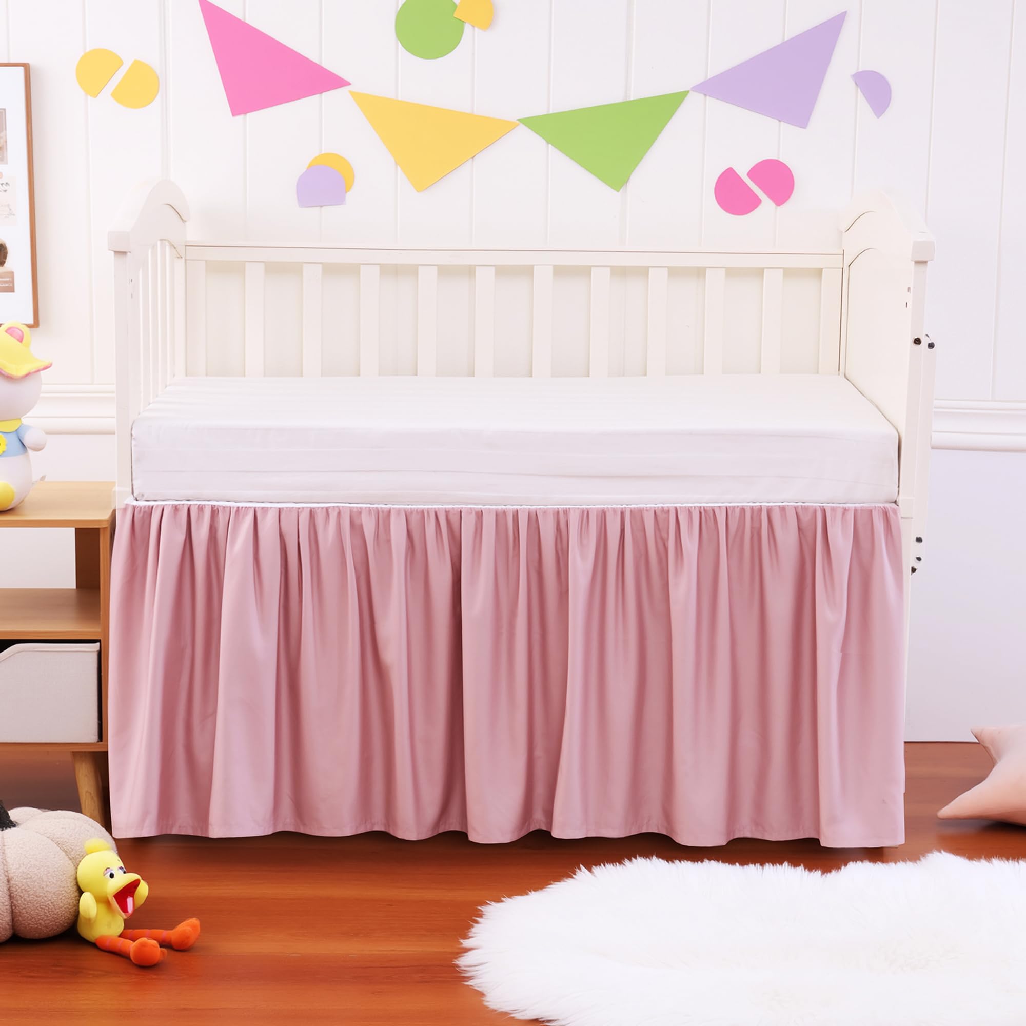 Zaizaihome crib bed skirt under mattress demonstrates easy slip-under installation