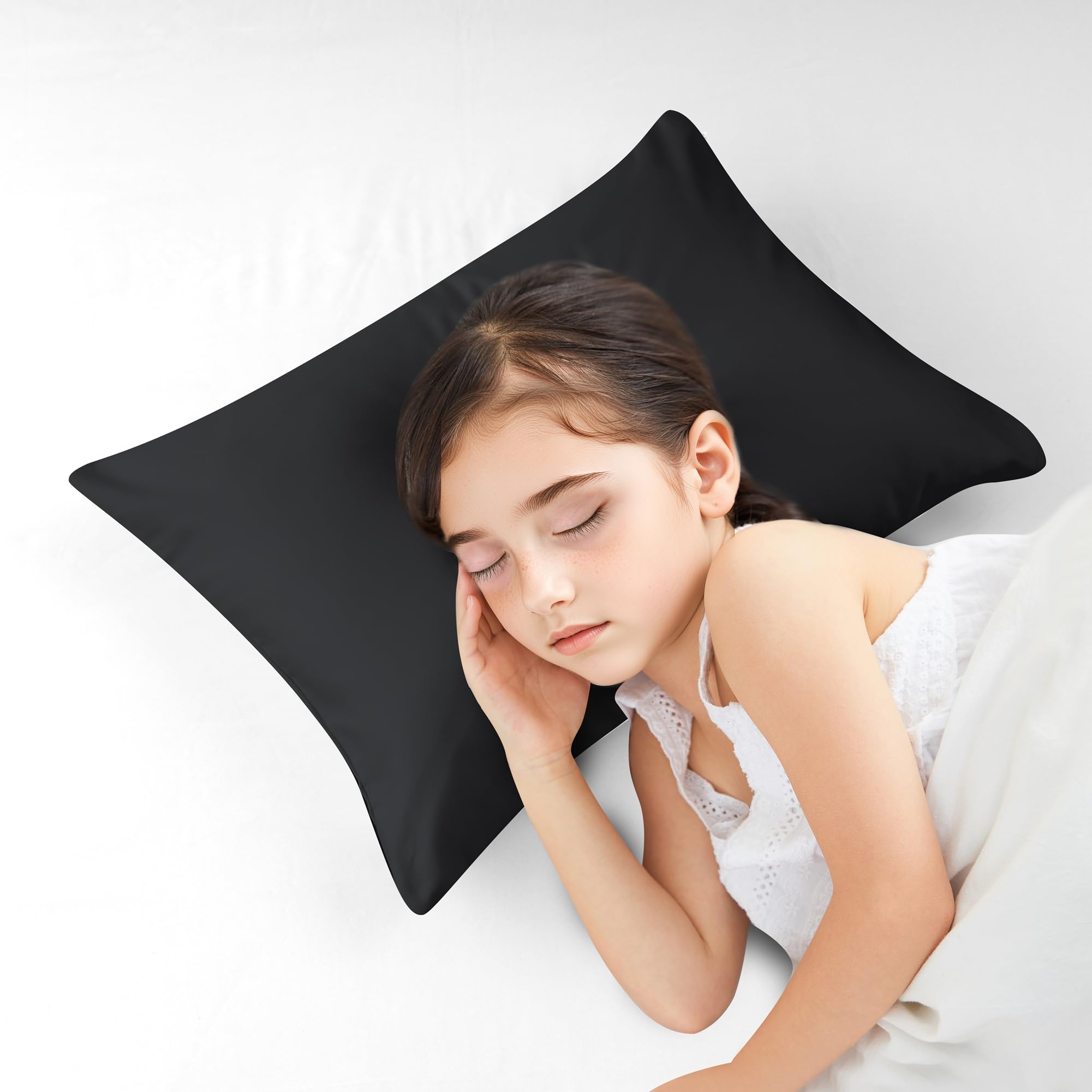 Zaizaihome machine-washable pillow covers closeup for care