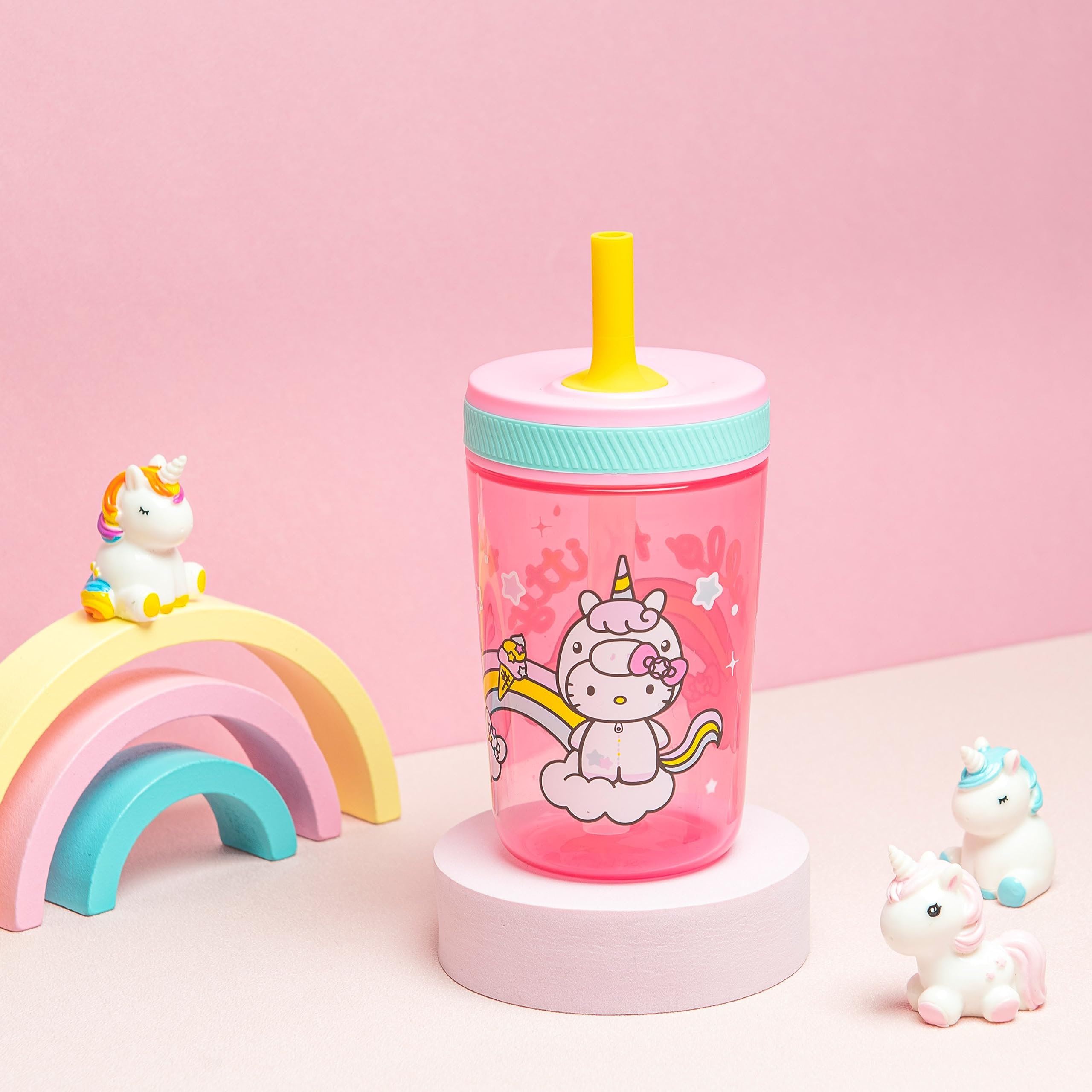 Zak Designs Hello Kitty Kelso leak-proof lid helps prevent spills during travel