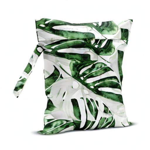 zcyxuuw Wet Bag machine washable and easy to clean.