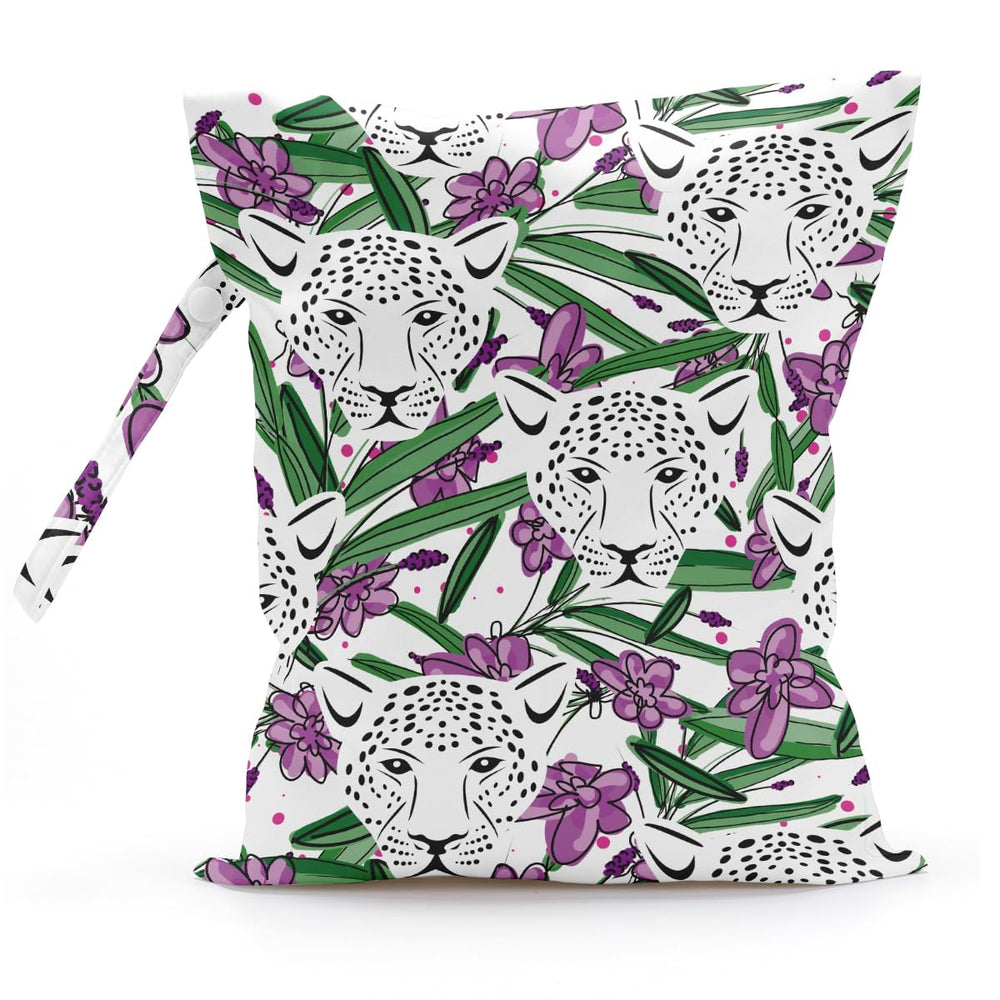 Zcyxuuw wet bag for travel and beach essentials keeps items dry.