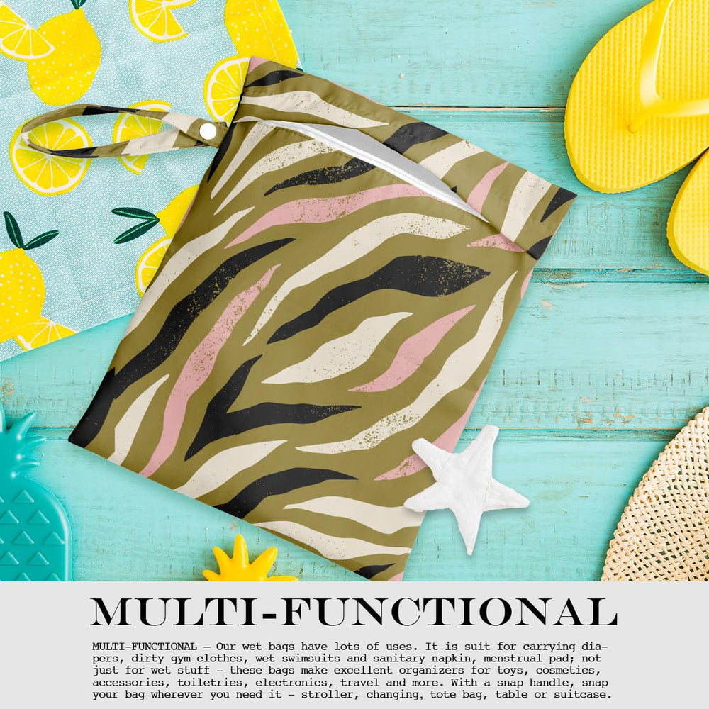 zcyxuuw Wet Bag doubles as travel-makeup-bag and organizer.