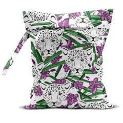 Zcyxuuw wet bag waterproof 26x32cm, ideal for travel and organizing toiletries.