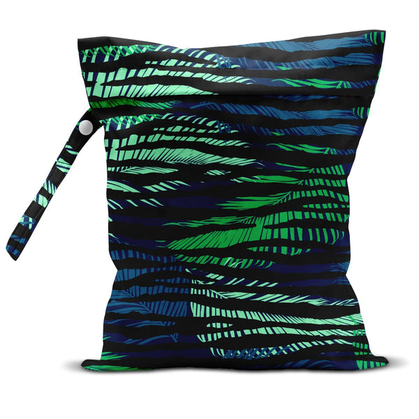 Zcyxuuw Wet Bag shows waterproof material keeping essentials dry while traveling.