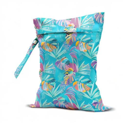 zcyxuuw wet dry bag mid-size 26x32cm fits underwear or towels.