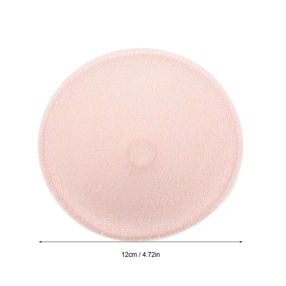Zerodis nursing pads demonstrating fast absorption and moisture locking.