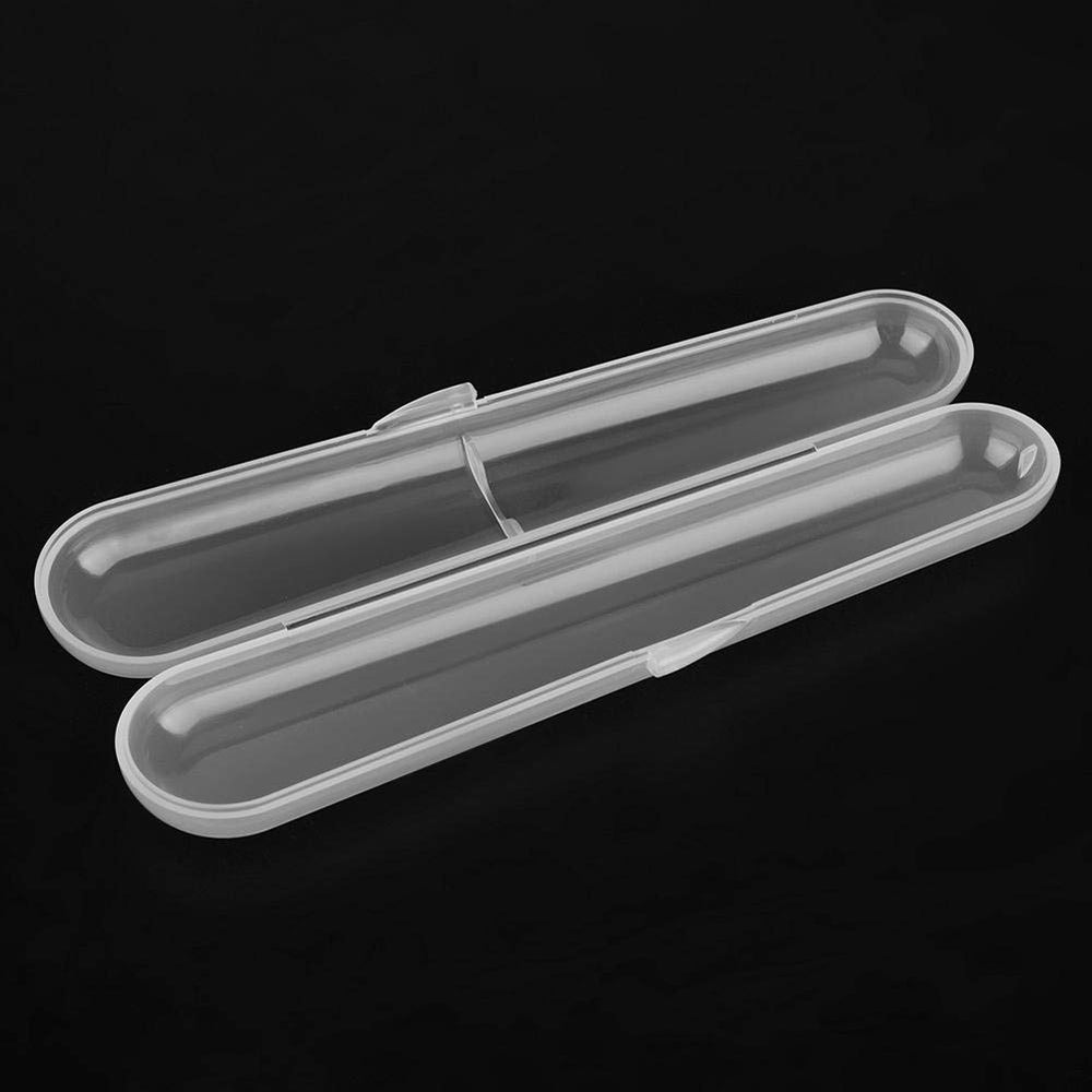 Portable storage keeps daily cutlery organized during outings