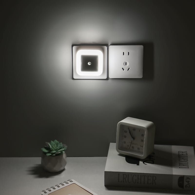 ZEZHOU dusk-to-dawn sensor night light auto on/off helps energy efficiency