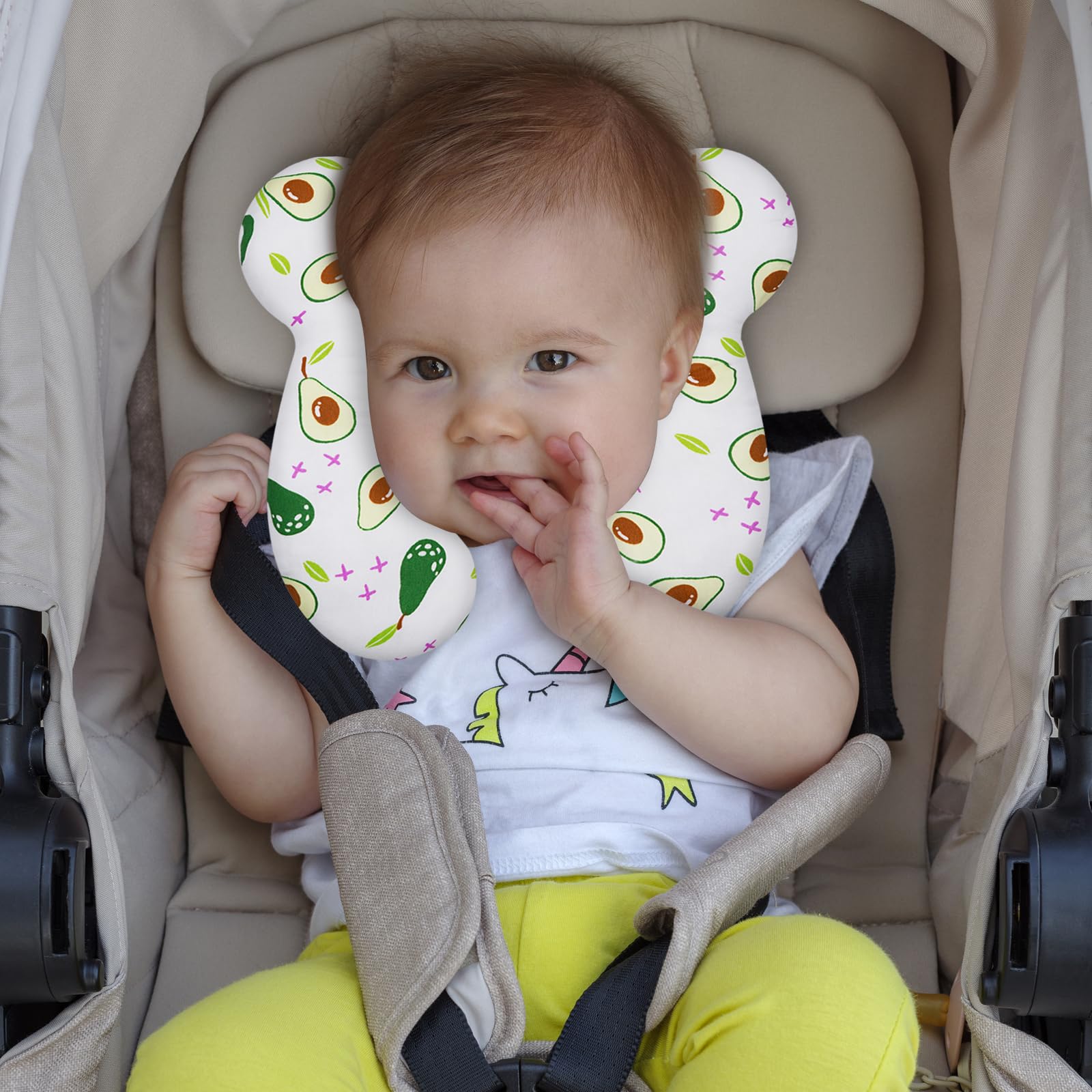 Lightweight ZHOMA Avocado travel pillow illustrating easy carrying