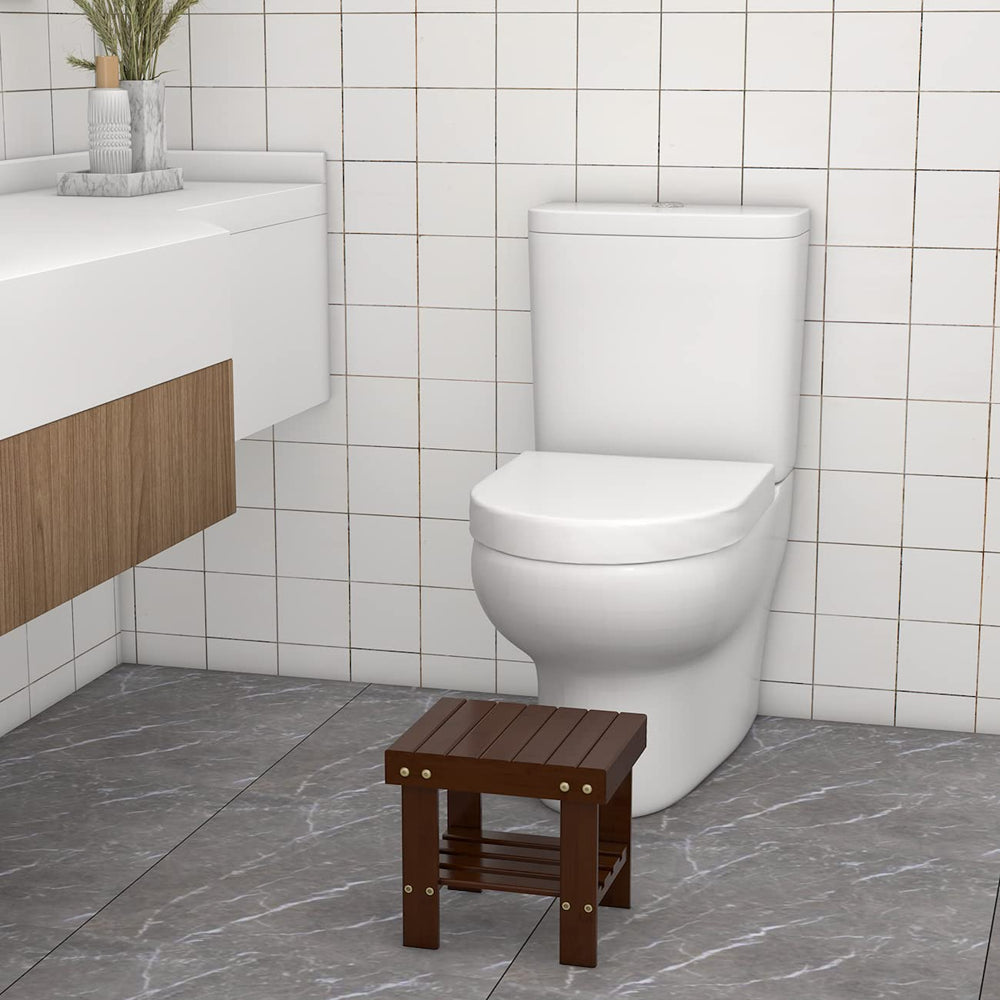 Zhuoyue potty stool aids toddlers during potty training.