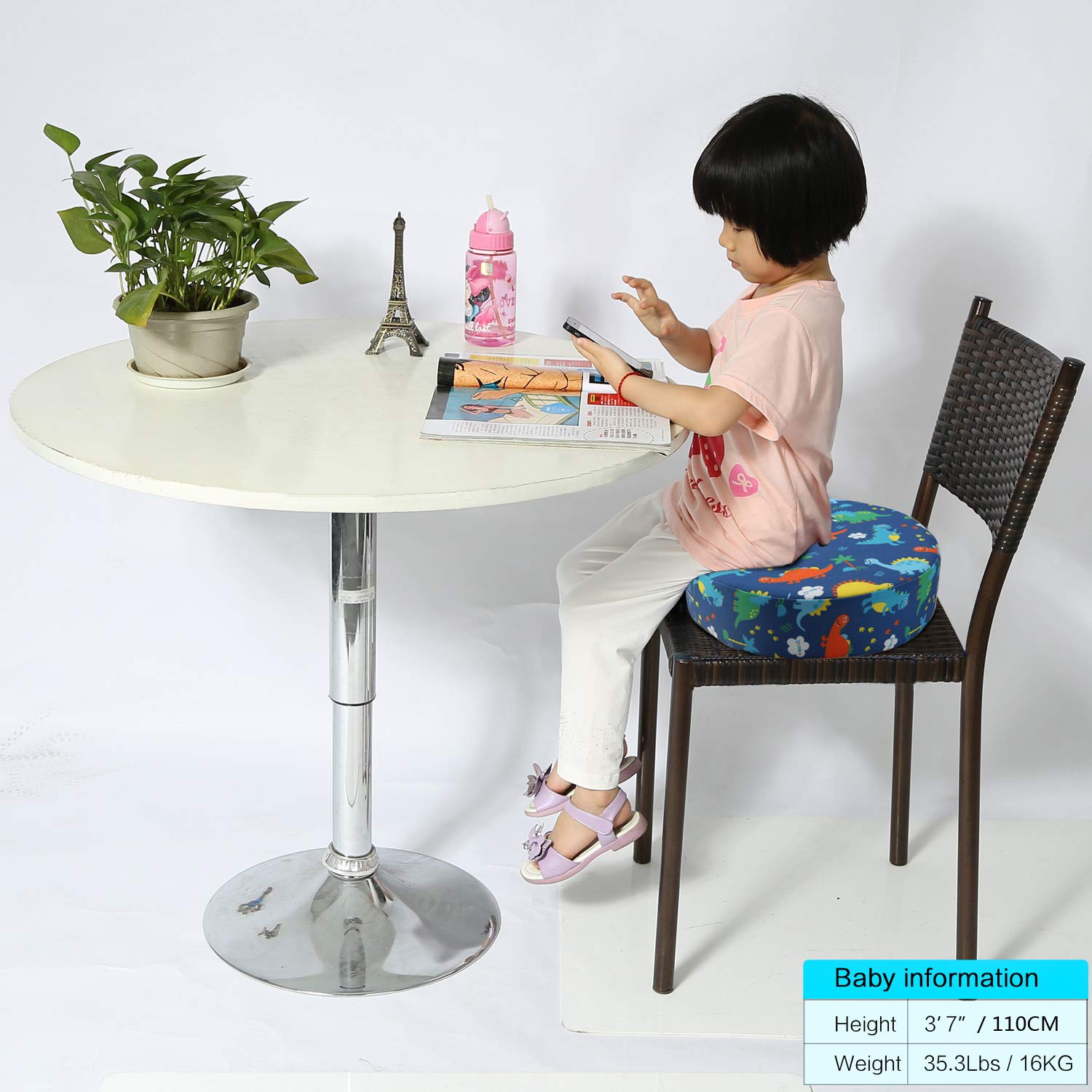 Zicac machine-washable cover makes upkeep simple and hygienic.
