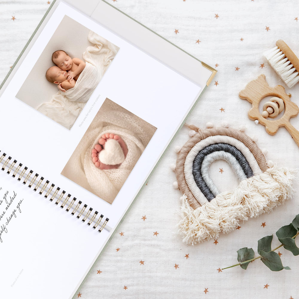 ZICOTO back pocket keepsakes holds small mementos safely.