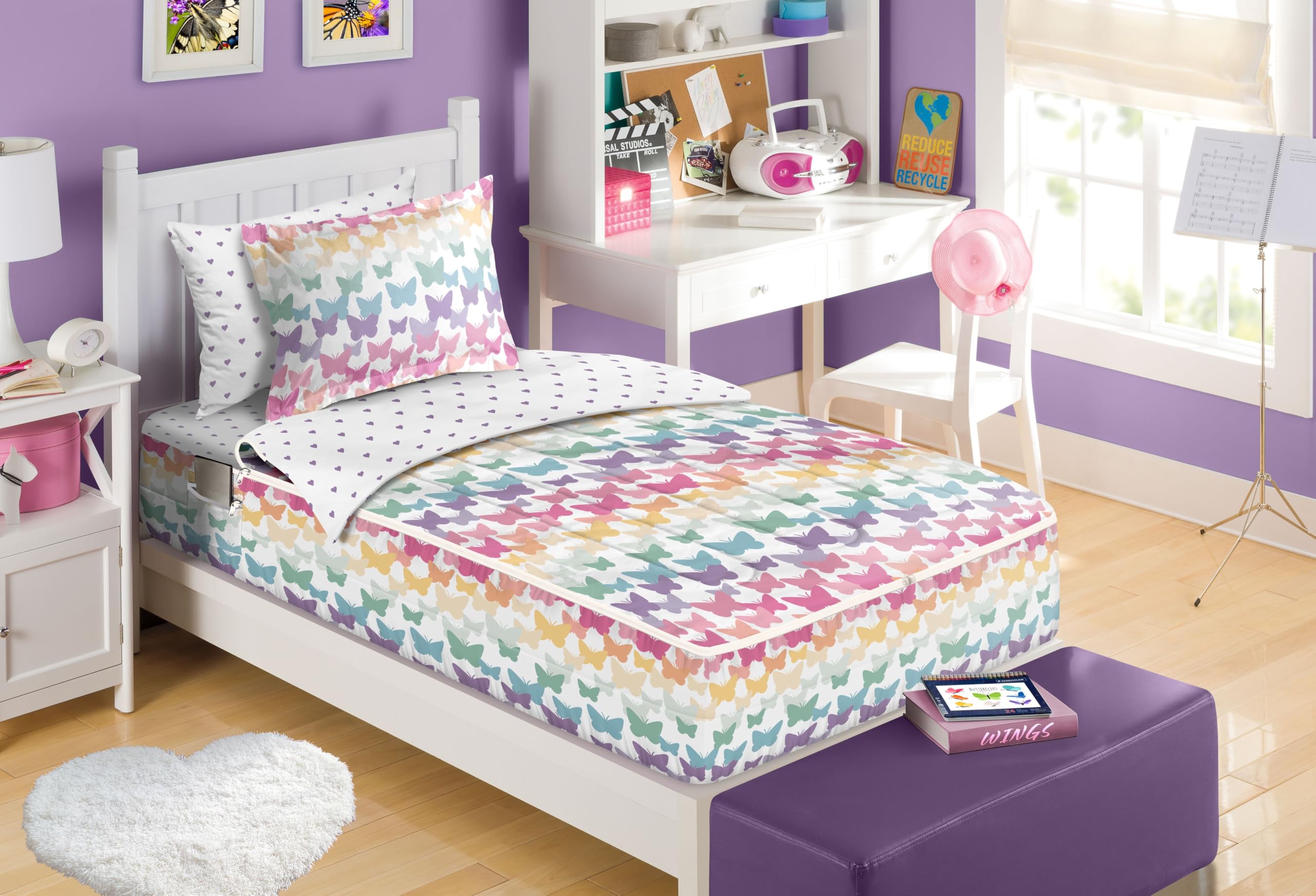 Zipit Bedding all-in-one set on bed showing quick setup and secure tuck