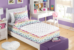 Zipit Bedding bunk bed close-up with built-in fitted sheet and zippers