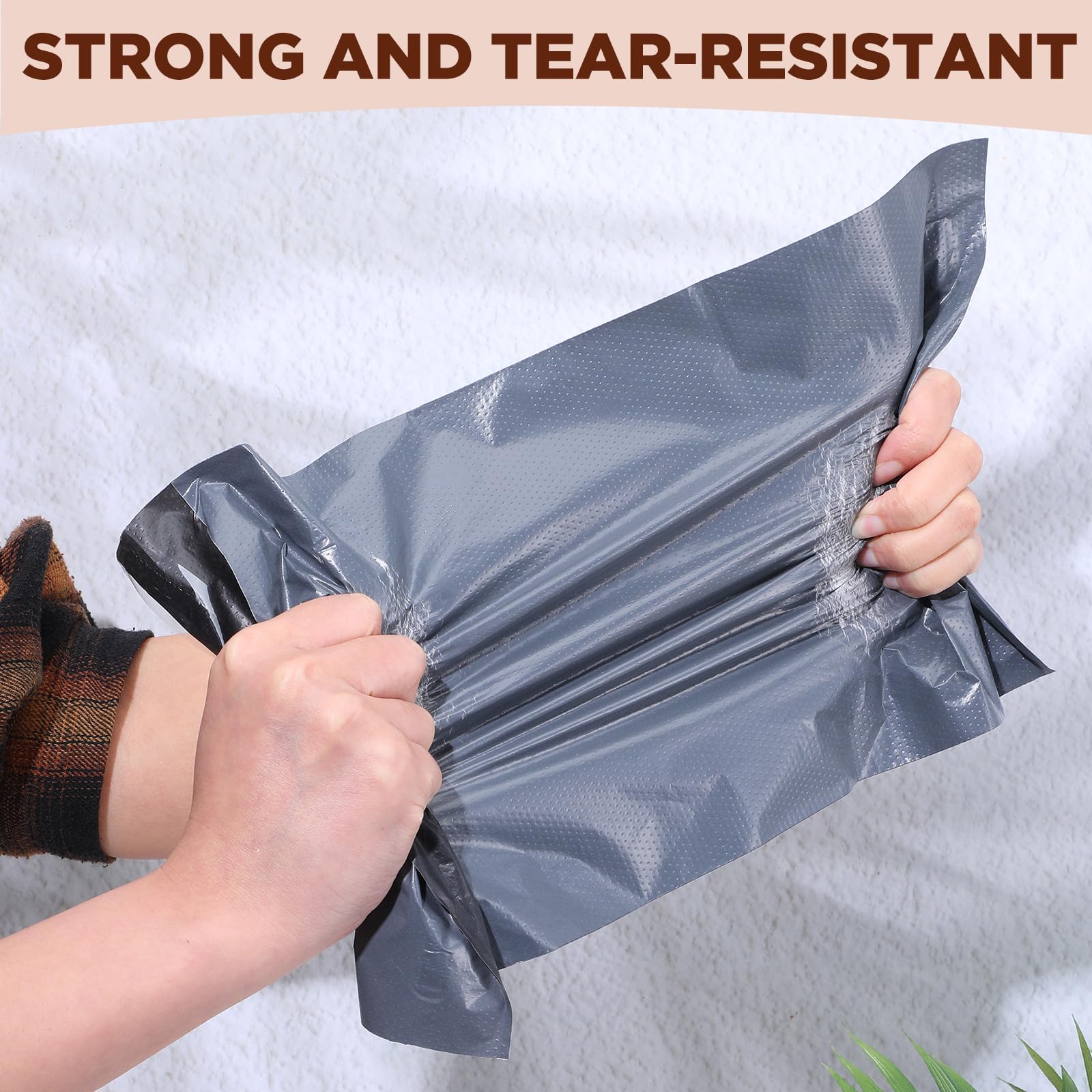 Zisiueel ostomy pouch with easy-seal system for clean closure.
