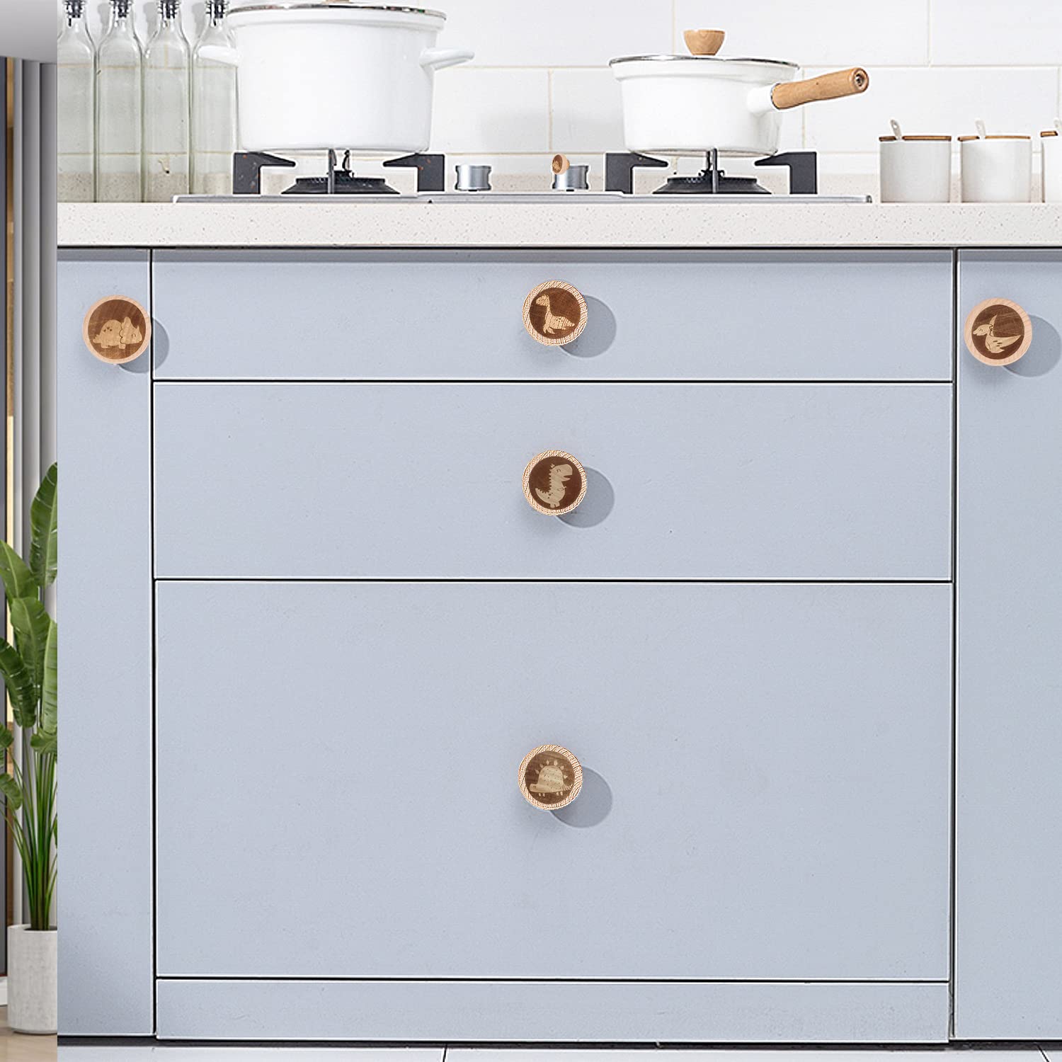 Ziyue natural-wood dinosaur knobs ideal for nursery storage and cabinets.
