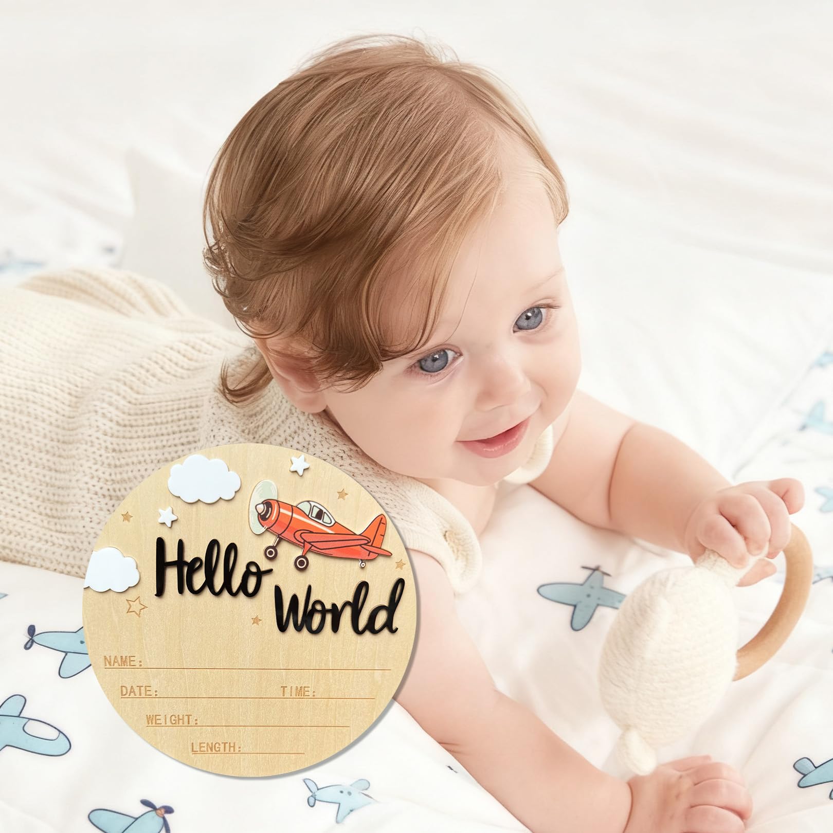 Ziyutam Hello World Sign includes a black marker for quick personalization