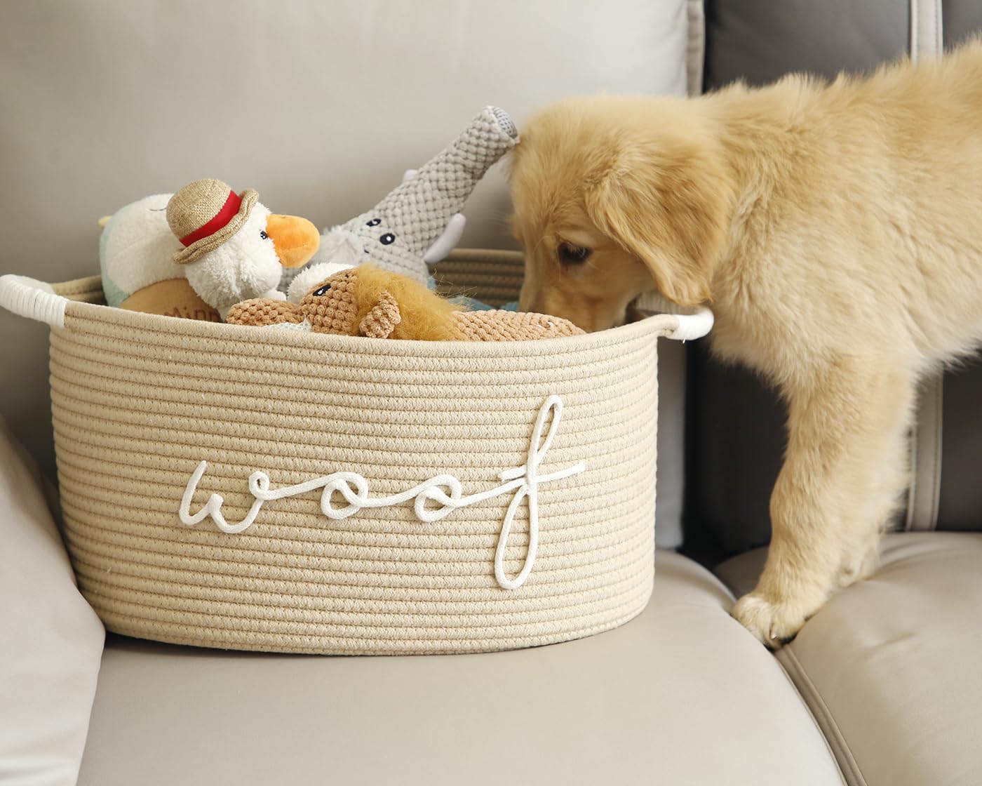 ZOMBATI storage basket for blankets keeps living spaces tidy and cozy.