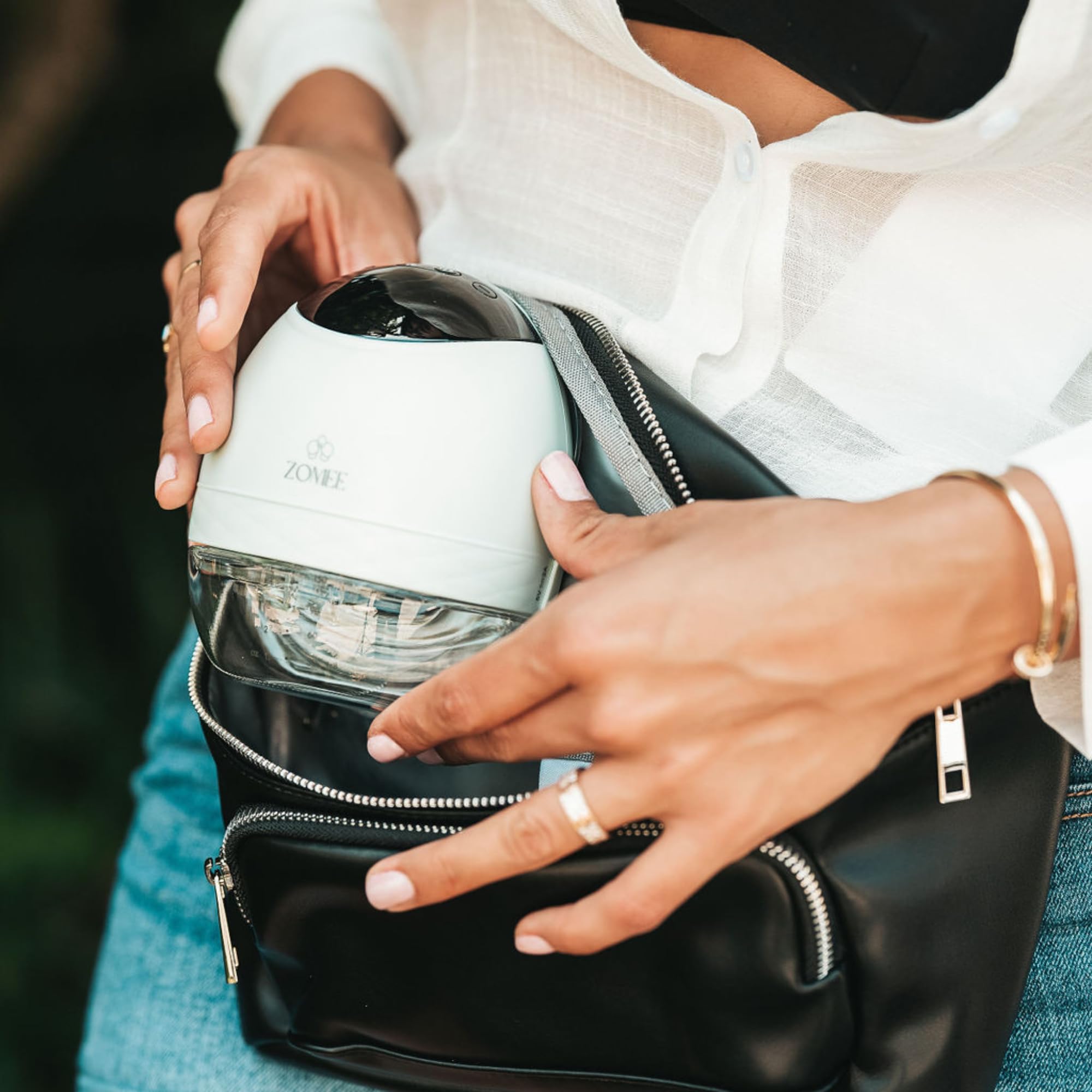 Zomee Fit BPA-free materials for safe pumping.