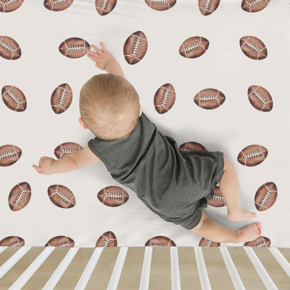 ZoUbqchY fade-resistant fabric maintains bright prints wash after wash.