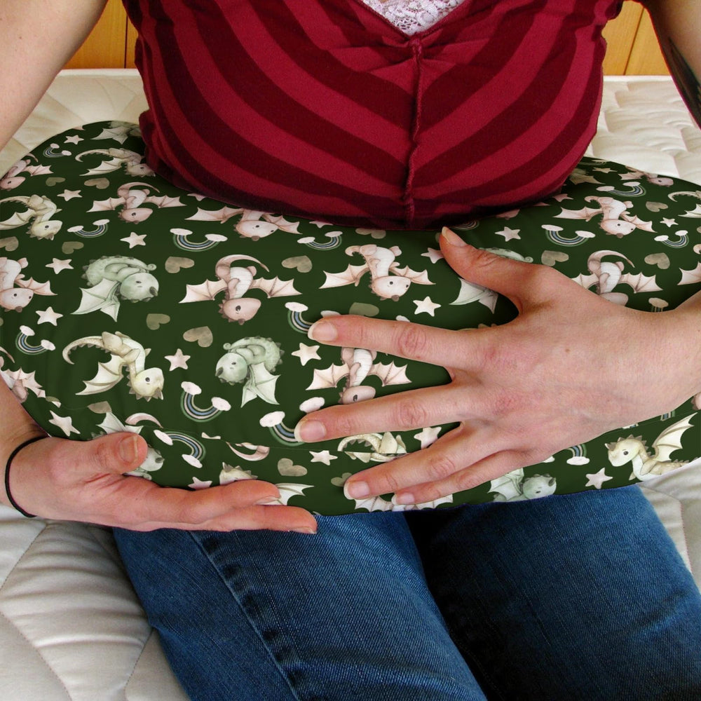ZoUbqchY Dragon Love Stars cover with zipper for easy on/off during feeding.
