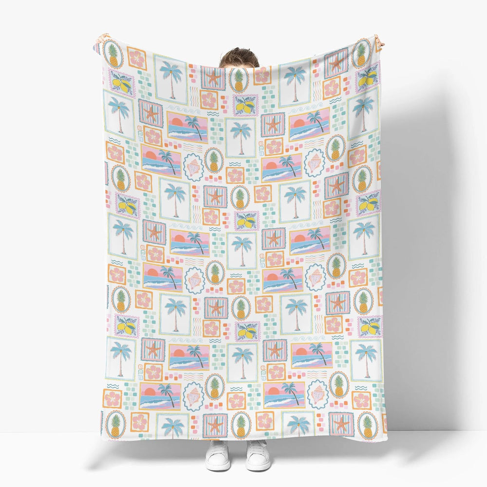 ZoUbqchY starfish patchwork blanket with beachy swaddle feel.