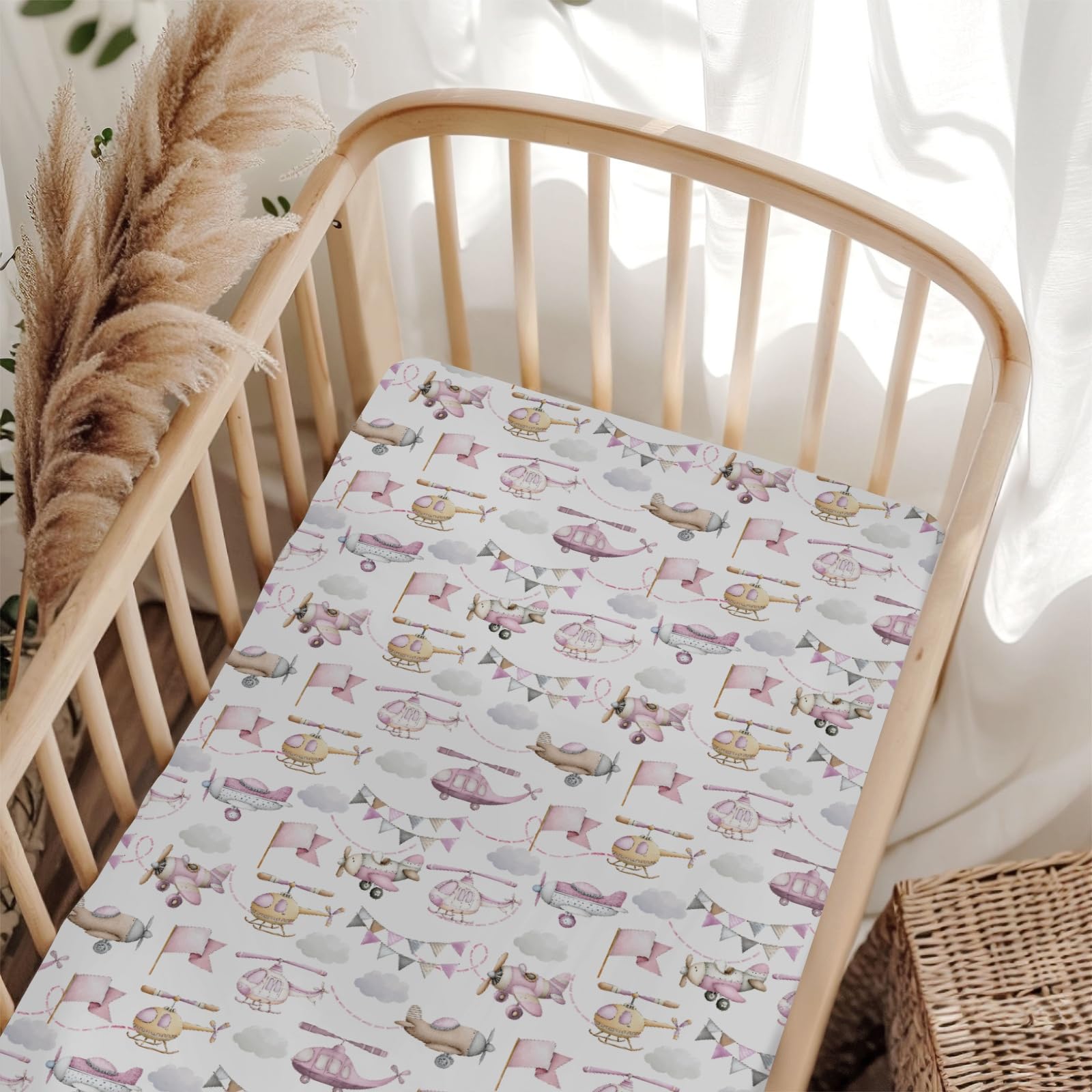 ZoUbqchY unisex design suits both boys and girls in any nursery.