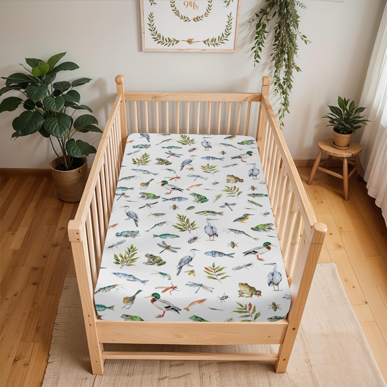 ZoUbqchY easy-care fabric simplifies quick changes and cleaning.