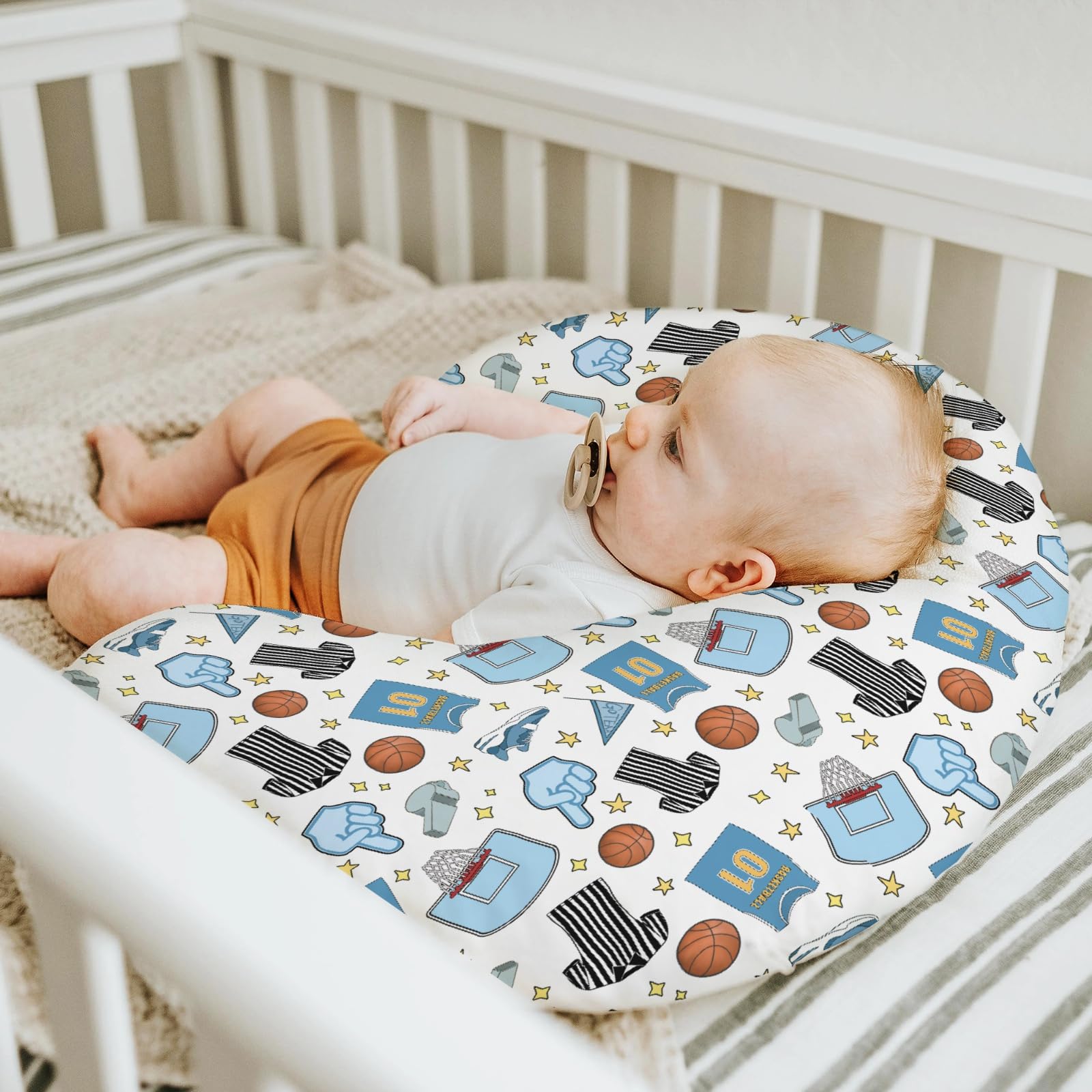 ZoUbqchY nursing cover is machine washable for stress-free care.