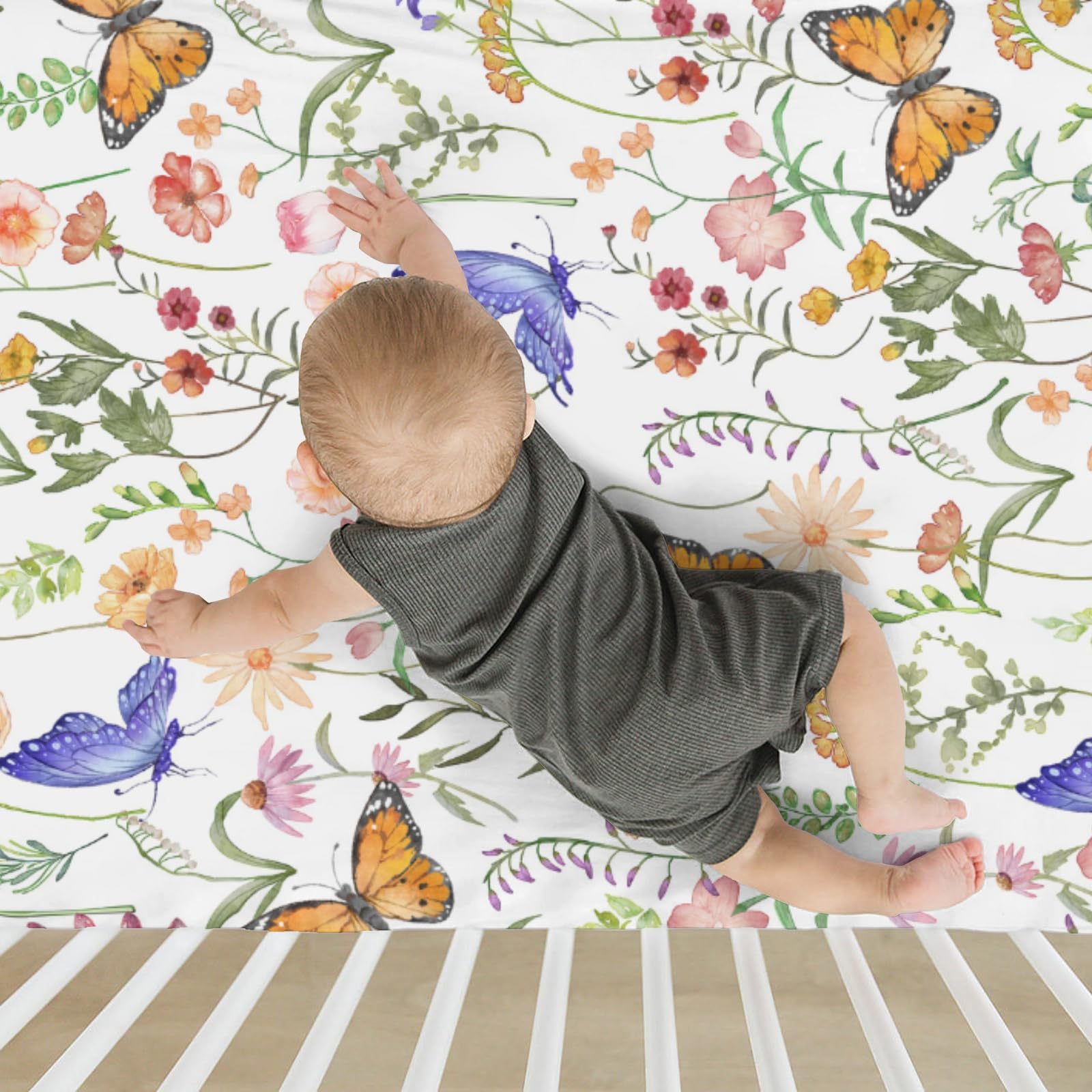 ZoUbqchY Fade-resistant fabric stays vibrant after washing.