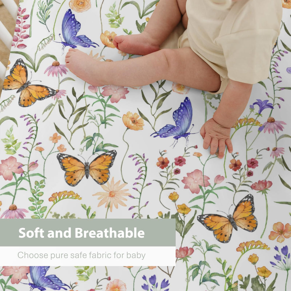 ZoUbqchY Elastic-bottom design keeps the sheet flat and in place.