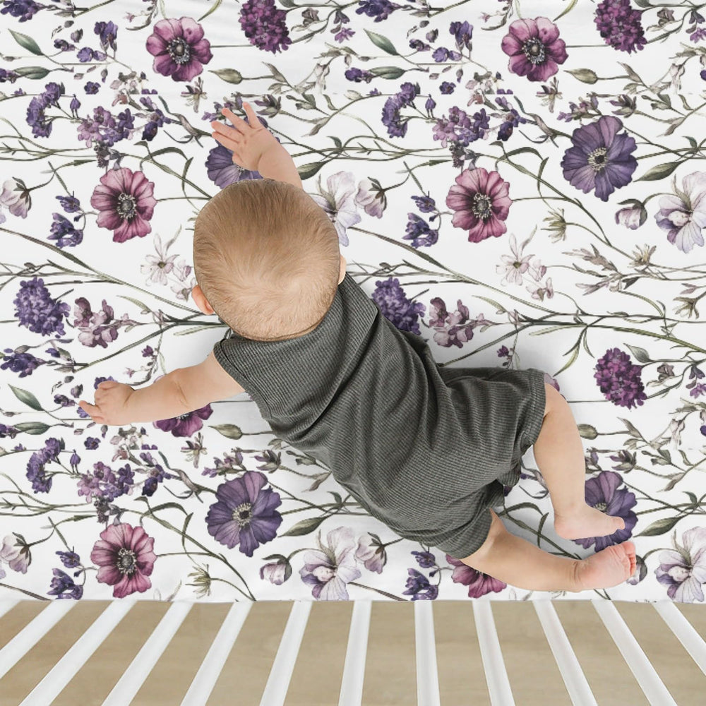 ZoUbqchY fade-resistant fabric stays vibrant after machine washing.