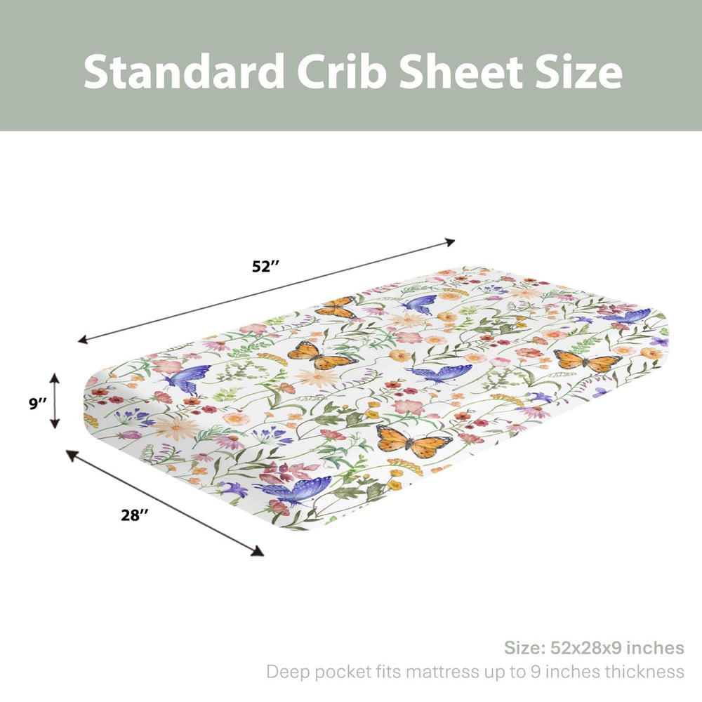 ZoUbqchY Gender-neutral print coordinates with any nursery theme.