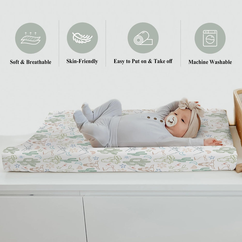 ZoUbqchy machine-washable changing pad cover remains bright after washes.