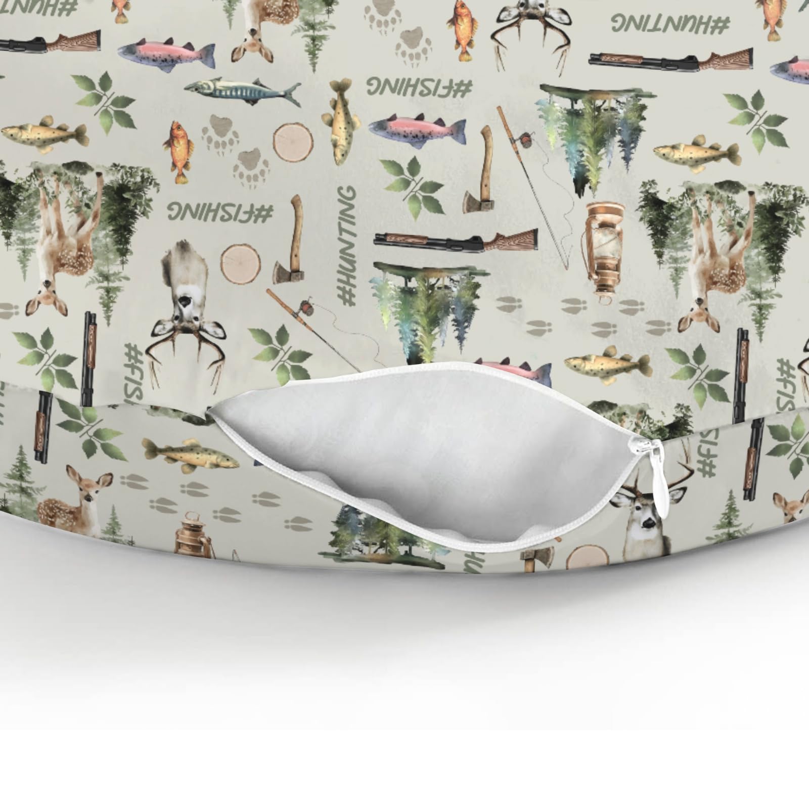 ZoUbqchY machine-washable nursing cover for easy care.