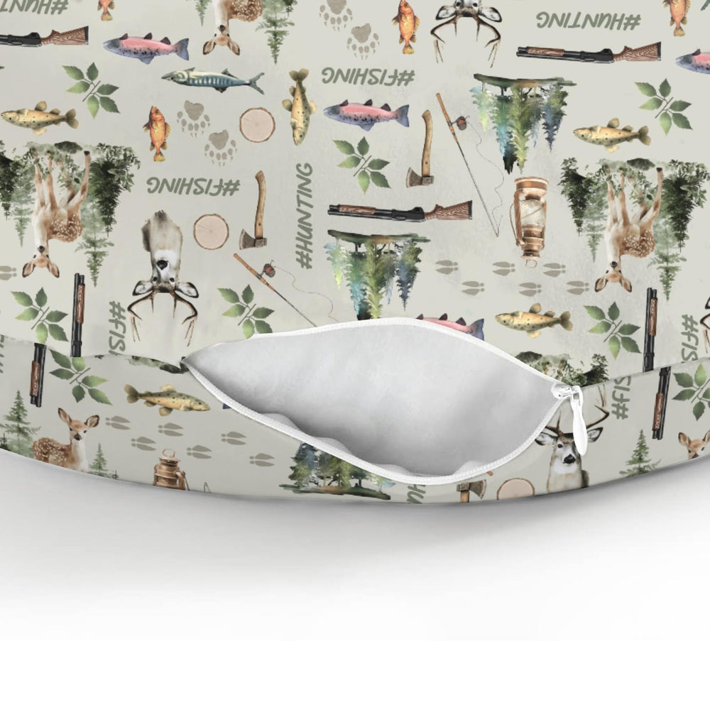 ZoUbqchY machine-washable nursing cover for easy care.